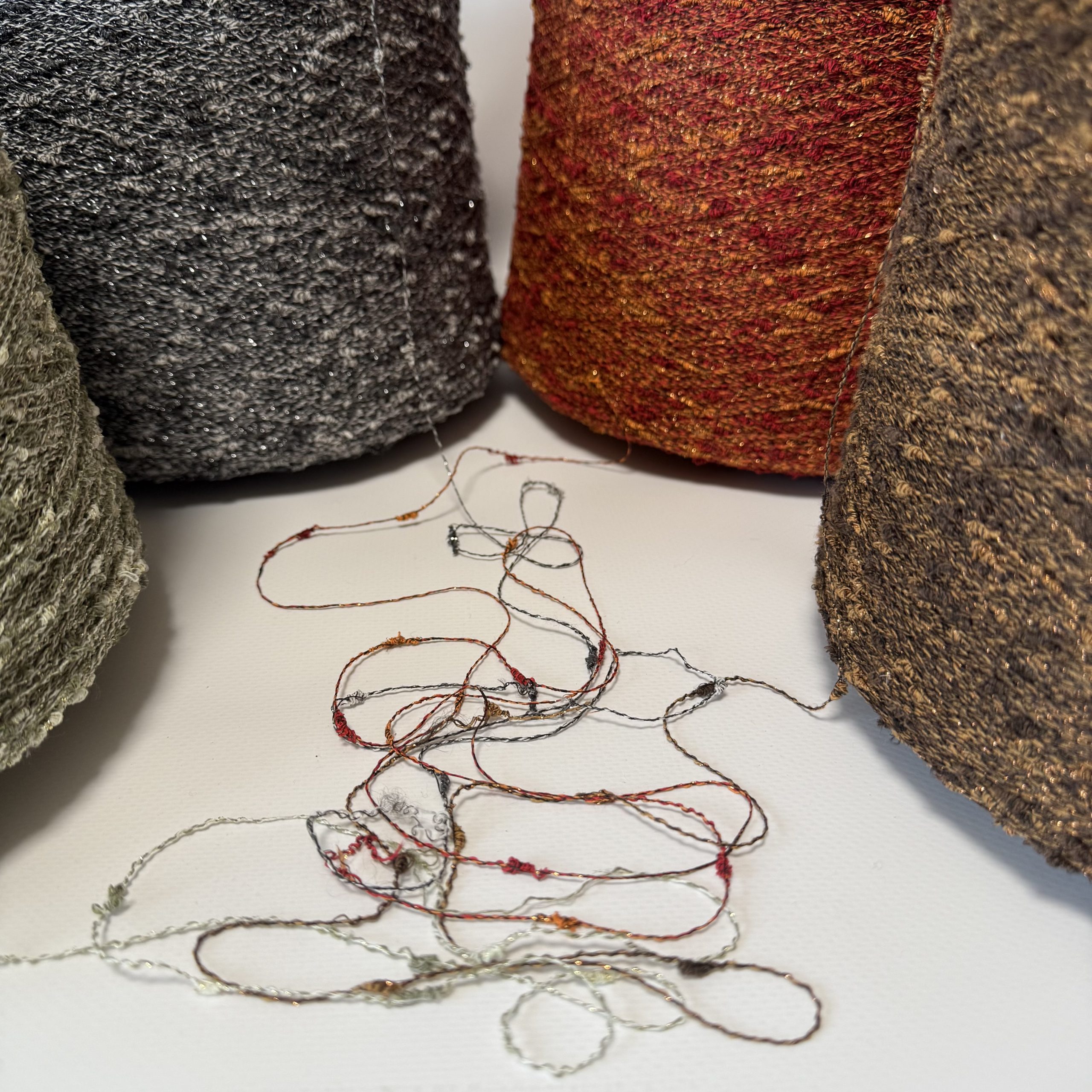 Medvilnės mezgimo siūlai su akrilanu, poliamidu, liureksu – pumpurėliai - Image 2