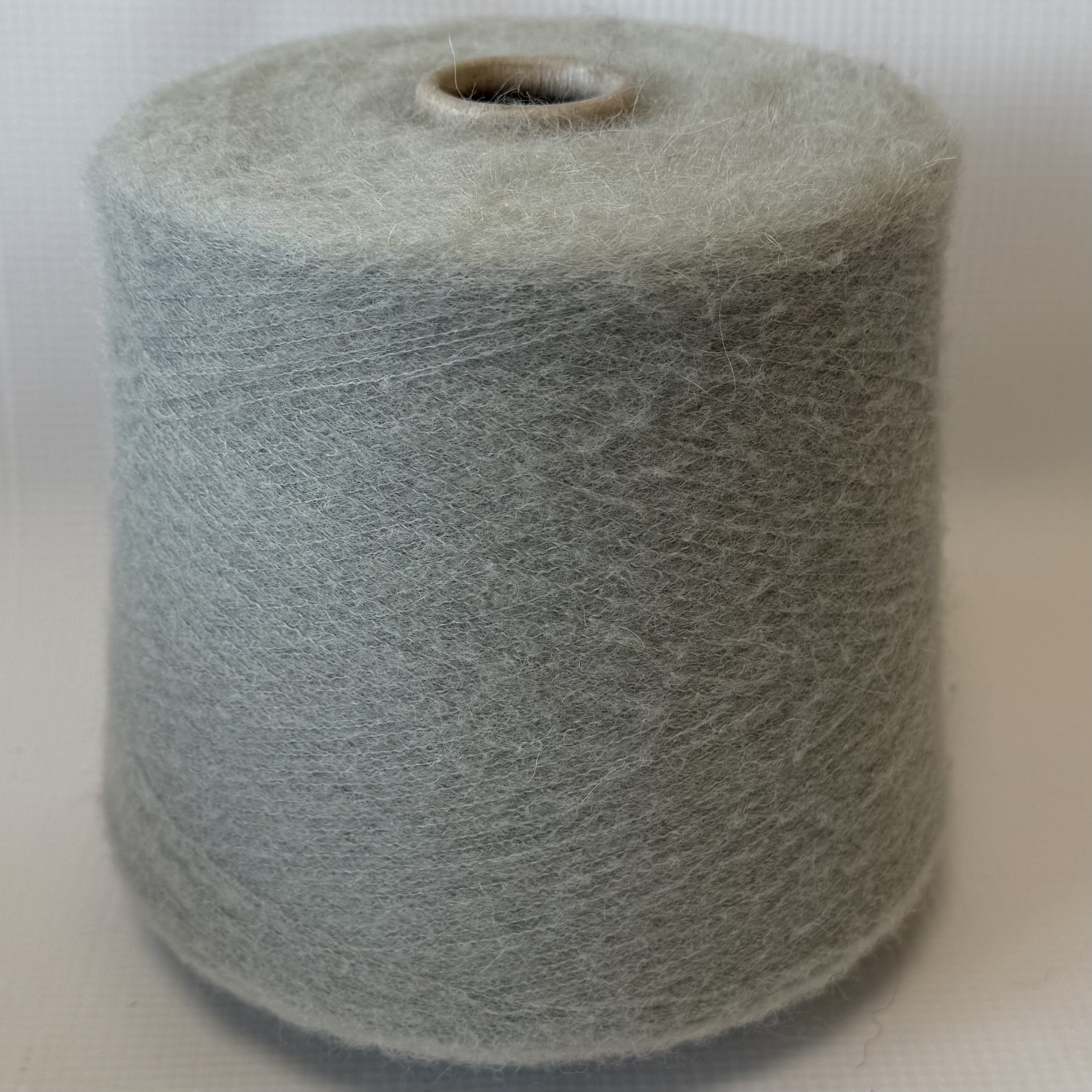 Baby alpakos vilnos mezgimo siūlai su merino vilna ir poliamidu - Image 2