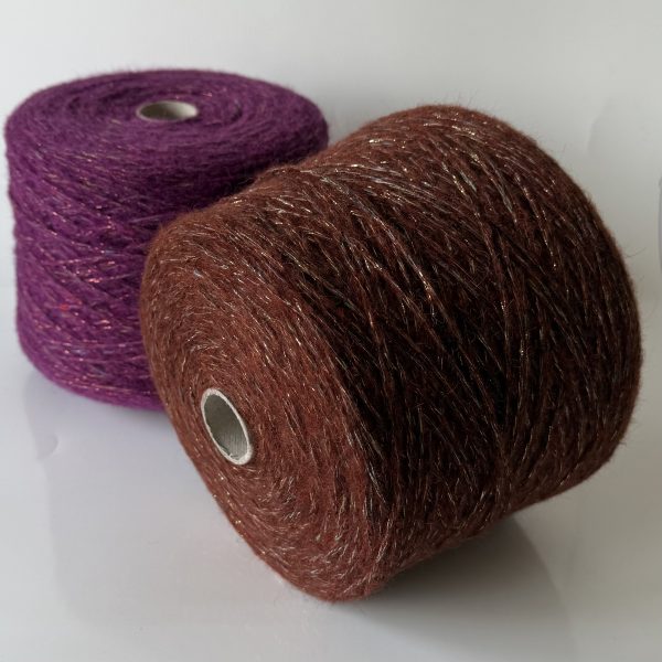 Alpakos vilnos blizgūs mezgimo siūlai su medvilne, poliamidu, akrilanu ir liureksu