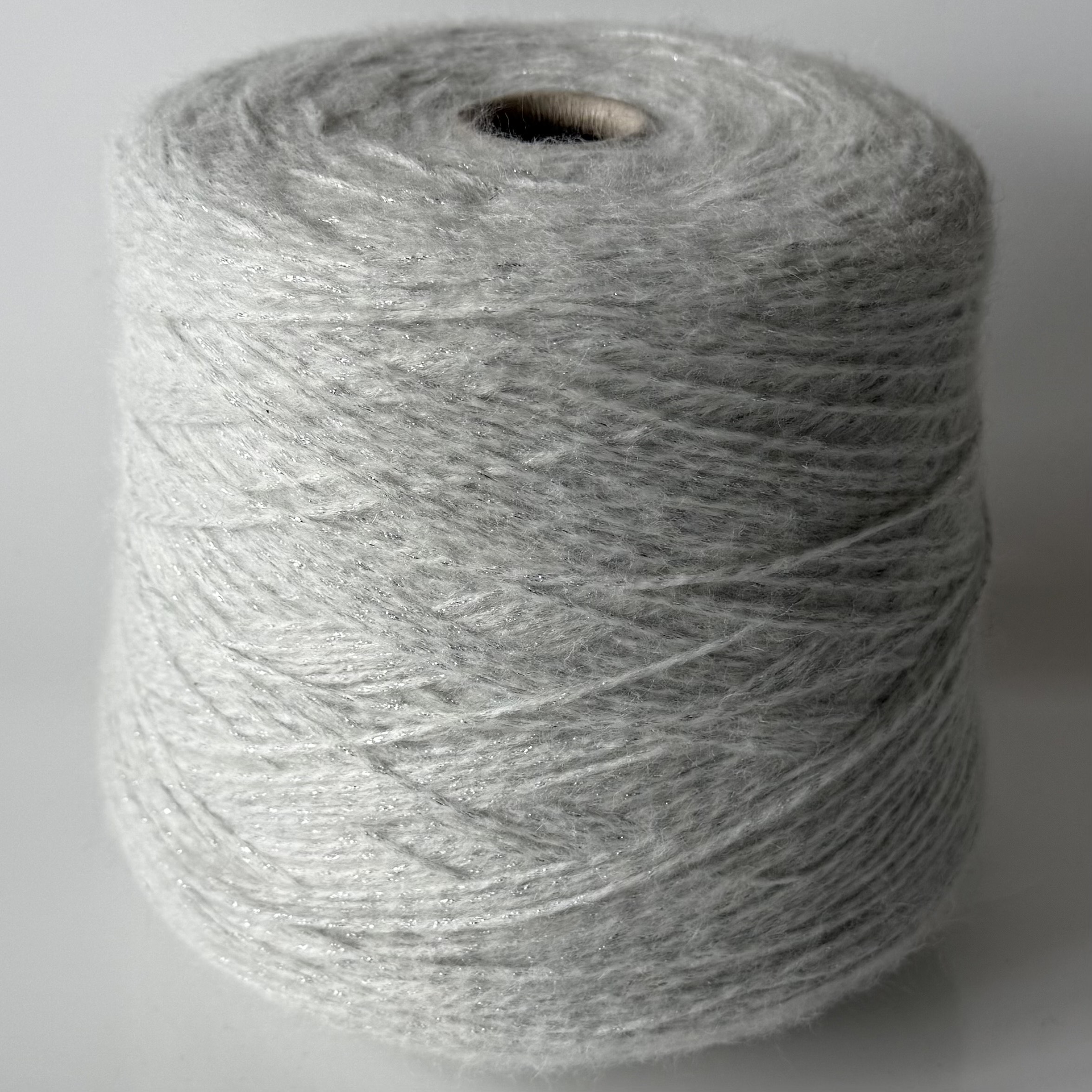 Merino vilnos mezgimo siūlai su baby alpakos vilna, poliamidu, akrilanu ir liureksu - Image 2