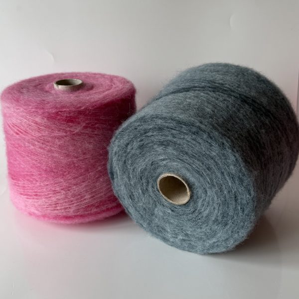 Melanžiniai kid moheros mezgimo siūlai su baby alpakos vilna ir poliamidu