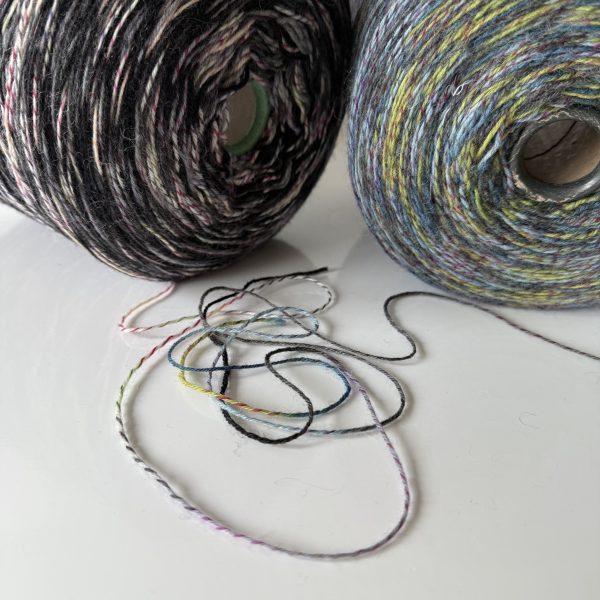 Merino vilnos mezgimo siūlai su poliamidu (kojinių siūlai)