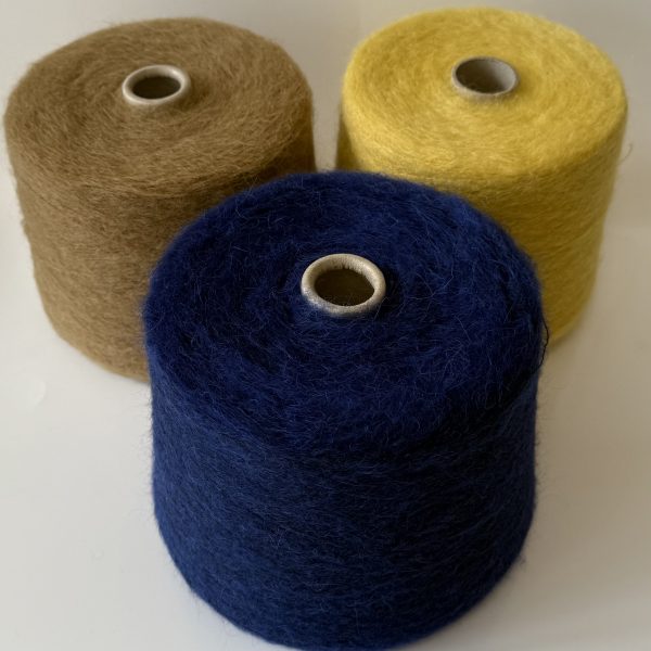 Kid moheros mezgimo siūlai su baby alpakos vilna ir poliamidu