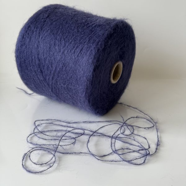 Kid moheros mezgimo siūlai su poliamidu ir akrilanu