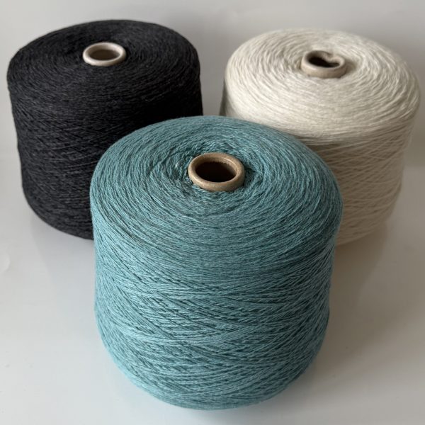 Vilnos mezgimo siūlai su poliamidu