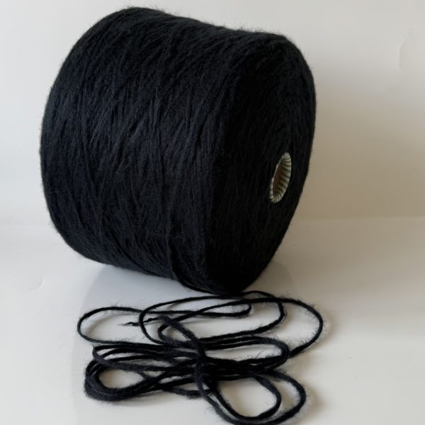 Merino vilnos mezgimo siūlai su akrilanu ir poliamidu
