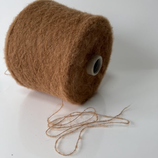 Alpakos vilnos mezgimo siūlai su akrilanu ir poliamidu