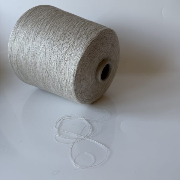 Lino mezgimo siūlai su viskoze