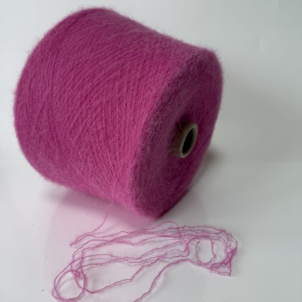 Baby alpakos vilnos mezgimo siūlai su merino vilna, poliamidu, elastanu