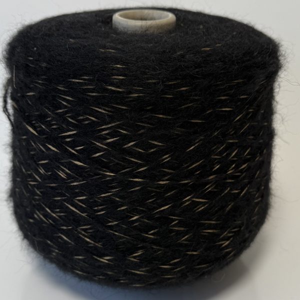 Alpakos vilnos mezgimo siūlai su poliamidu, akrilanu ir poliesteriu