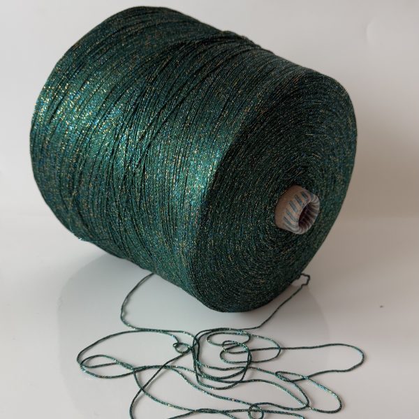Viskozės mezgimo siūlai su blizgiu metalizuotu poliesteriu ir poliamidu