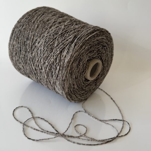 Medvilnės mezgimo siūlai su linu ir šilku