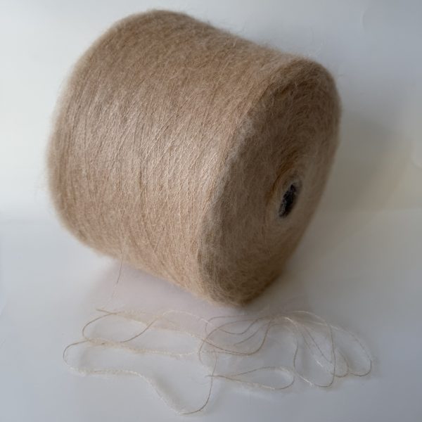 Kid moheros (soft) mezgimo siūlai su poliamidu ir akrilanu