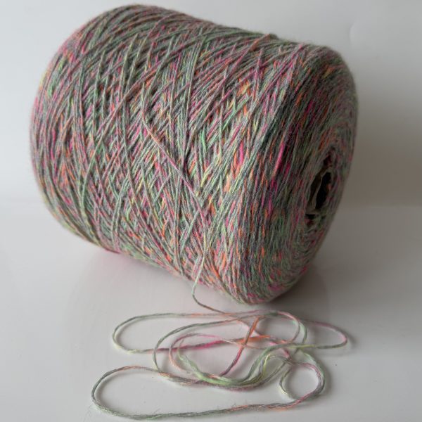 Merino vilnos melanžiniai mezgimo siūlai su akrilanu