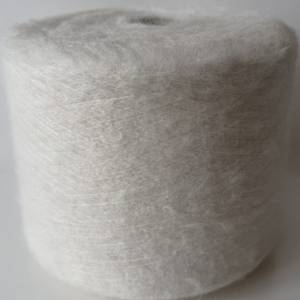 Alpakos vilnos mezgimo siūlai su akrilanu ir poliamidu