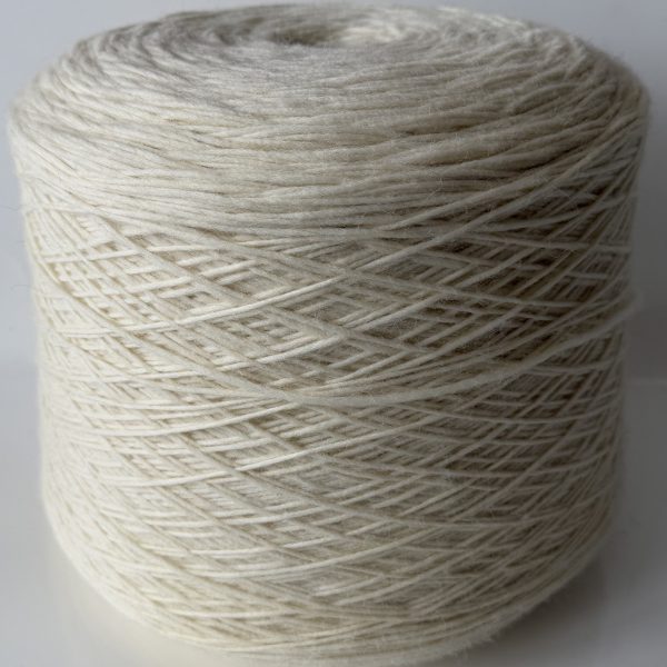 Itališkos vilnos (100%) mezgimo siūlai