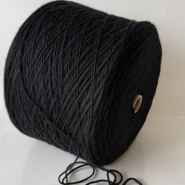 Itališkos vilnos (100%) mezgimo siūlai