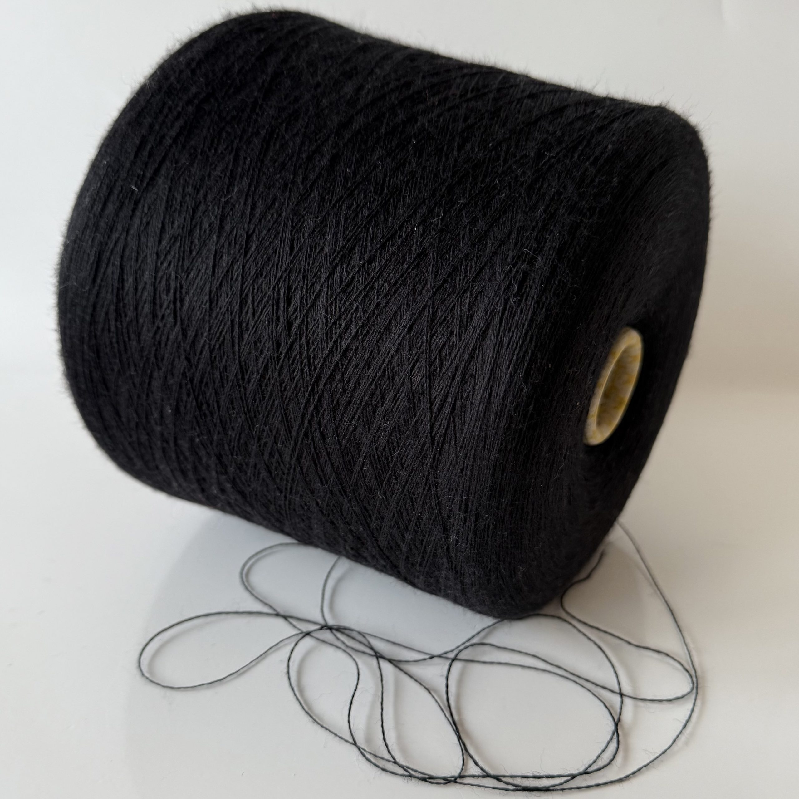 Merino vilnos mezgimo siūlai su akrilanu - Image 2