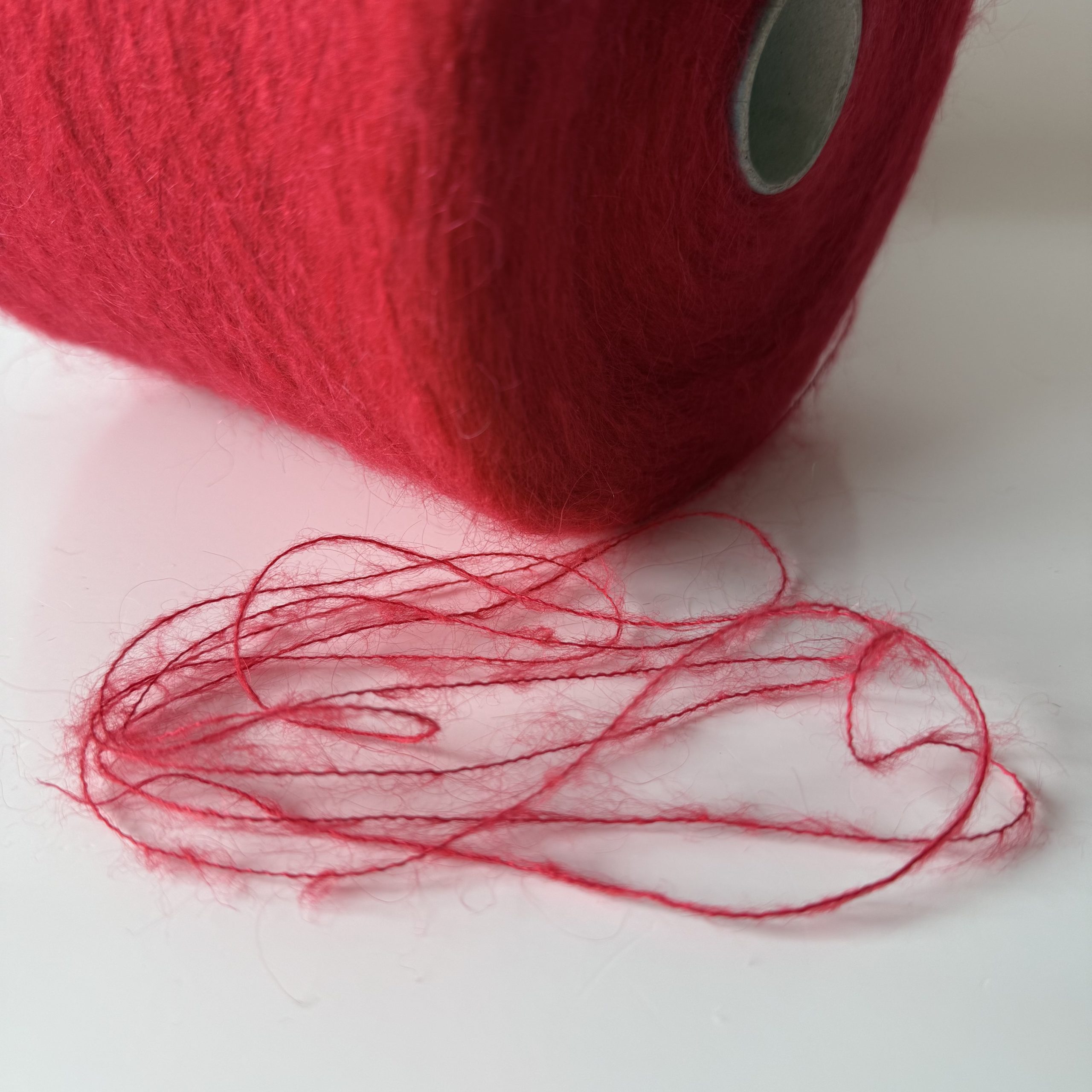 Moheros mezgimo siūlai su poliamidu ir akrilanu - Image 3