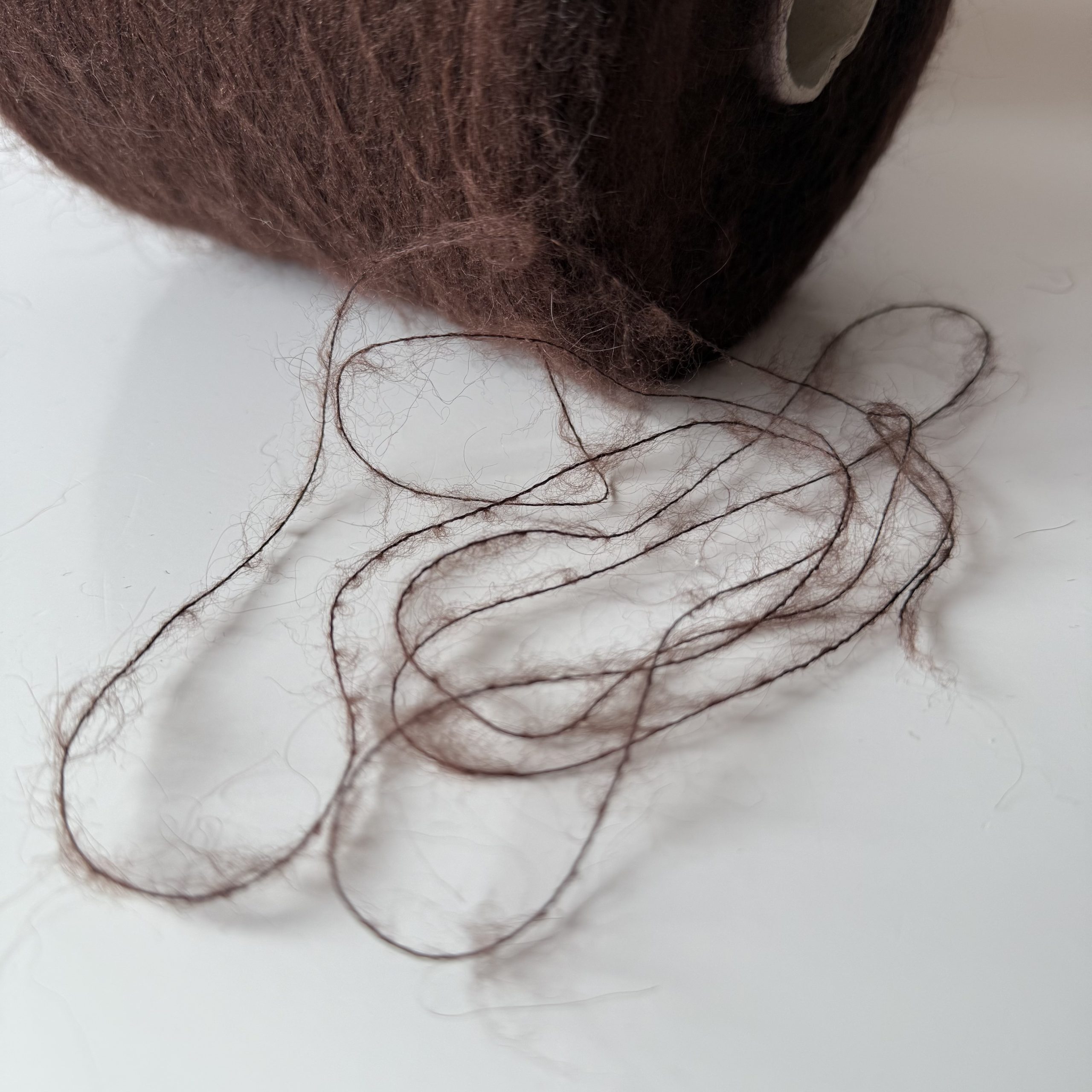 Moheros mezgimo siūlai su poliamidu ir akrilanu - Image 3