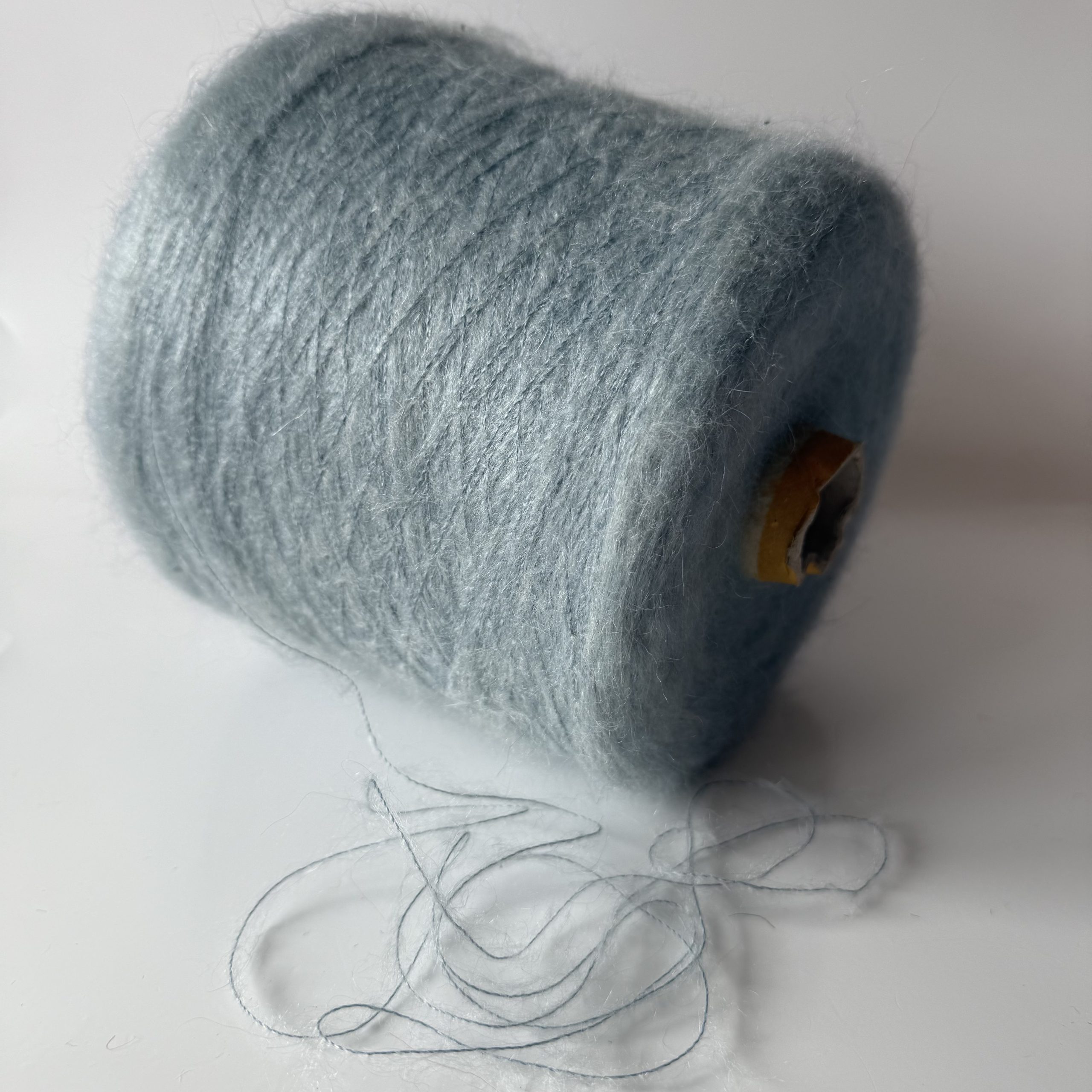 Moheros mezgimo siūlai su poliamidu ir akrilanu - Image 2