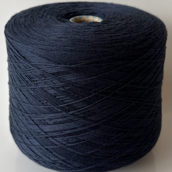 Soft merino vilnos (100%) mezgimo siūlai