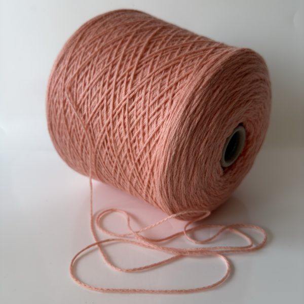Merino vilnos mezgimo siūlai su kašmyro vilna ir poliamidu