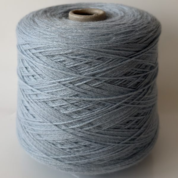 Merino vilnos mezgimo siūlai su kašmyro vilna ir poliamidu