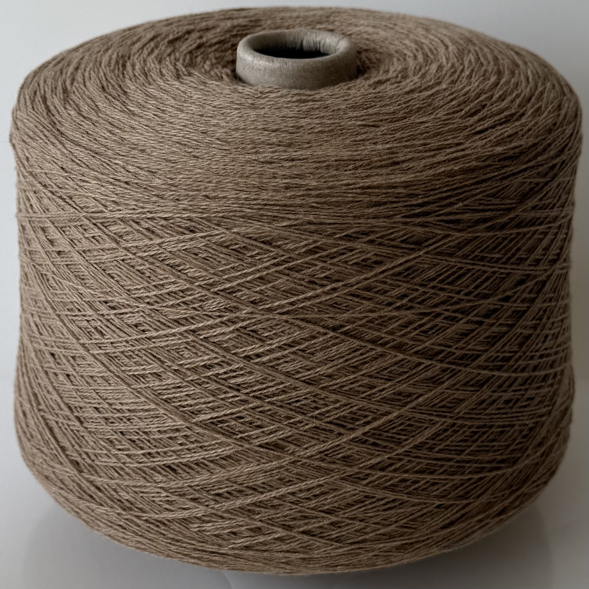 Merino vilnos mezgimo siūlai su kašmyro vilna