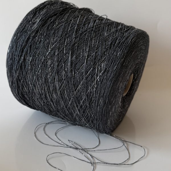 Blizgūs mėdvilnės mezgimo siūlai su poliamidu ir akrilanu