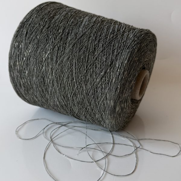 Blizgūs mėdvilnės mezgimo siūlai su poliamidu ir akrilanu