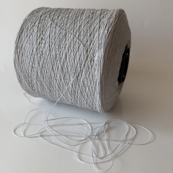 Medvilnės mezgimo siūlai su akrilanu ir poliamidu