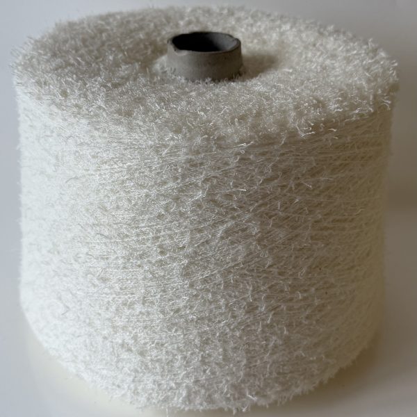 Faktūriniai poliamido mezgimo siūlai