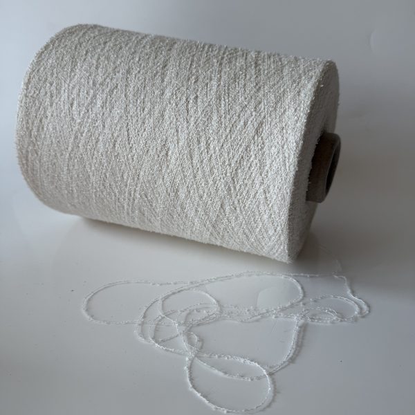 Medvilnės bukle mezgimo siūlai su poliamidu