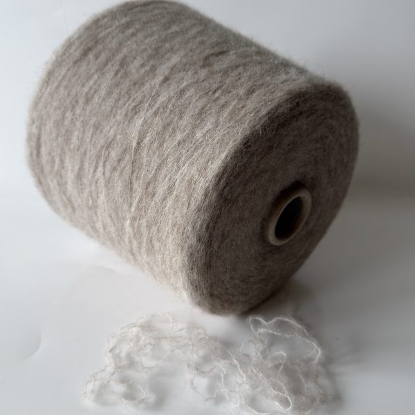 Baby alpakos vilnos mezgimo siūlai su merino fine vilna, poliamidu ir elastanu